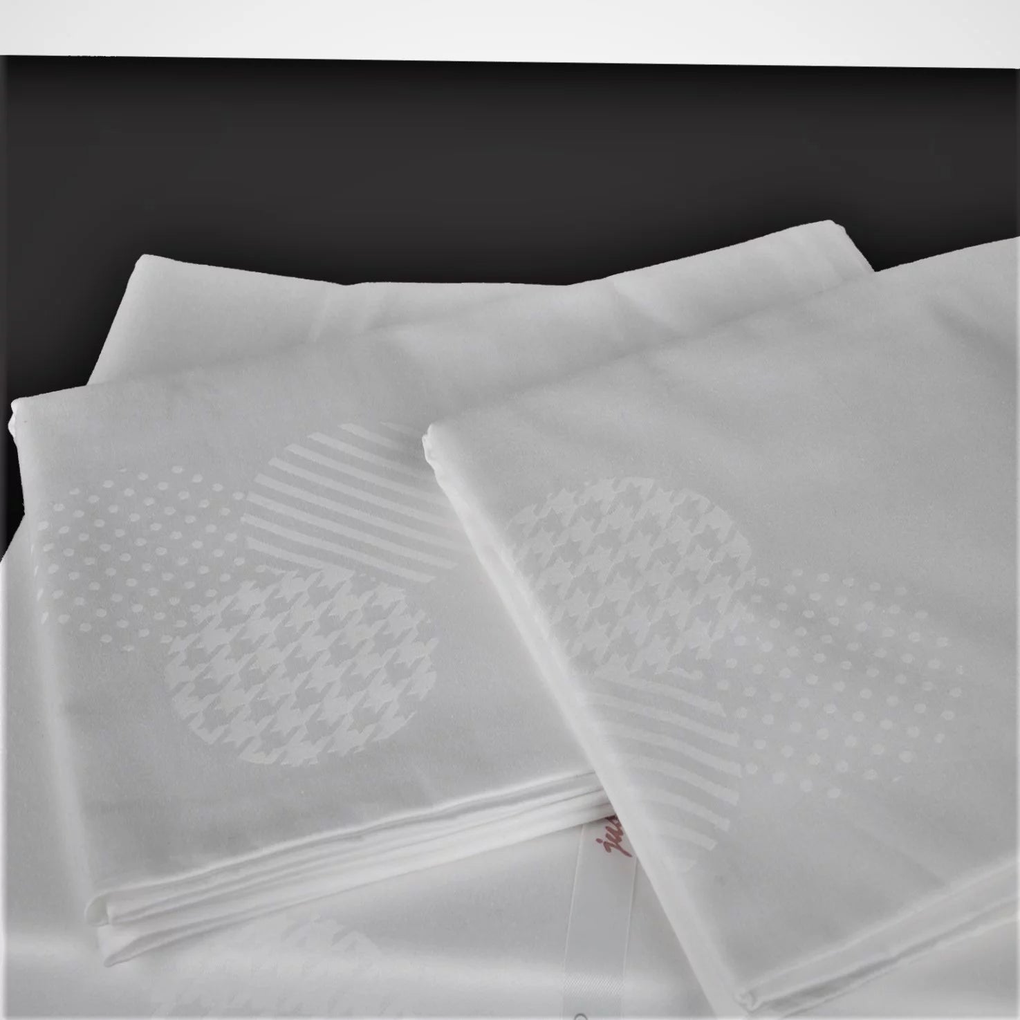 500 TC 100% Cotton Solid White Value Pack of 4 Pillow Cases V74172