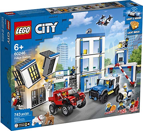 LEGO City Police Station 743 Pieces Building Set N2555