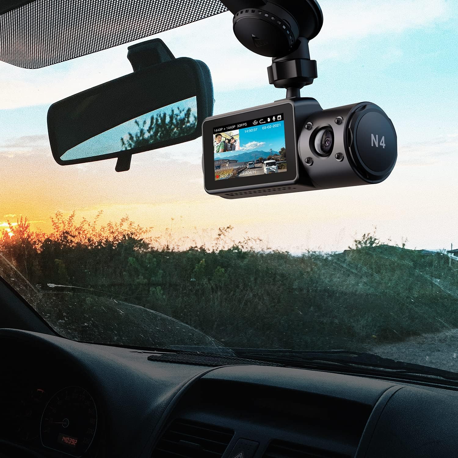Dash Cam USB Port Car Suction Cup Windshield Mount D5700