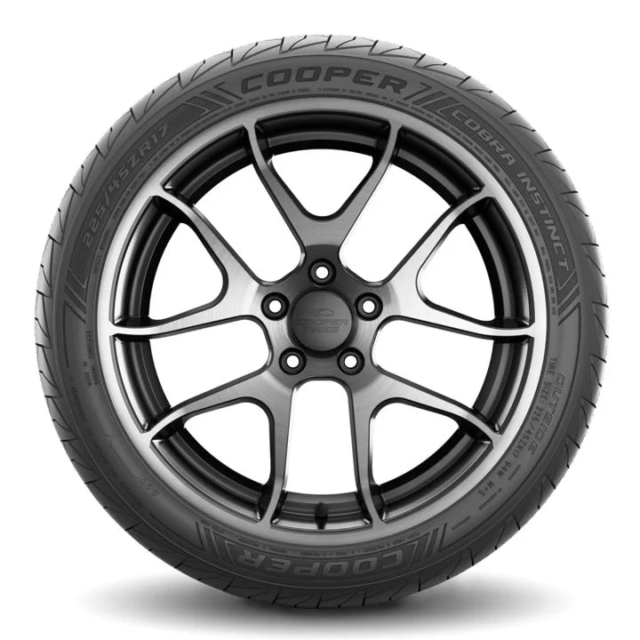 245/40ZR20 99Y Performance Tire H430328