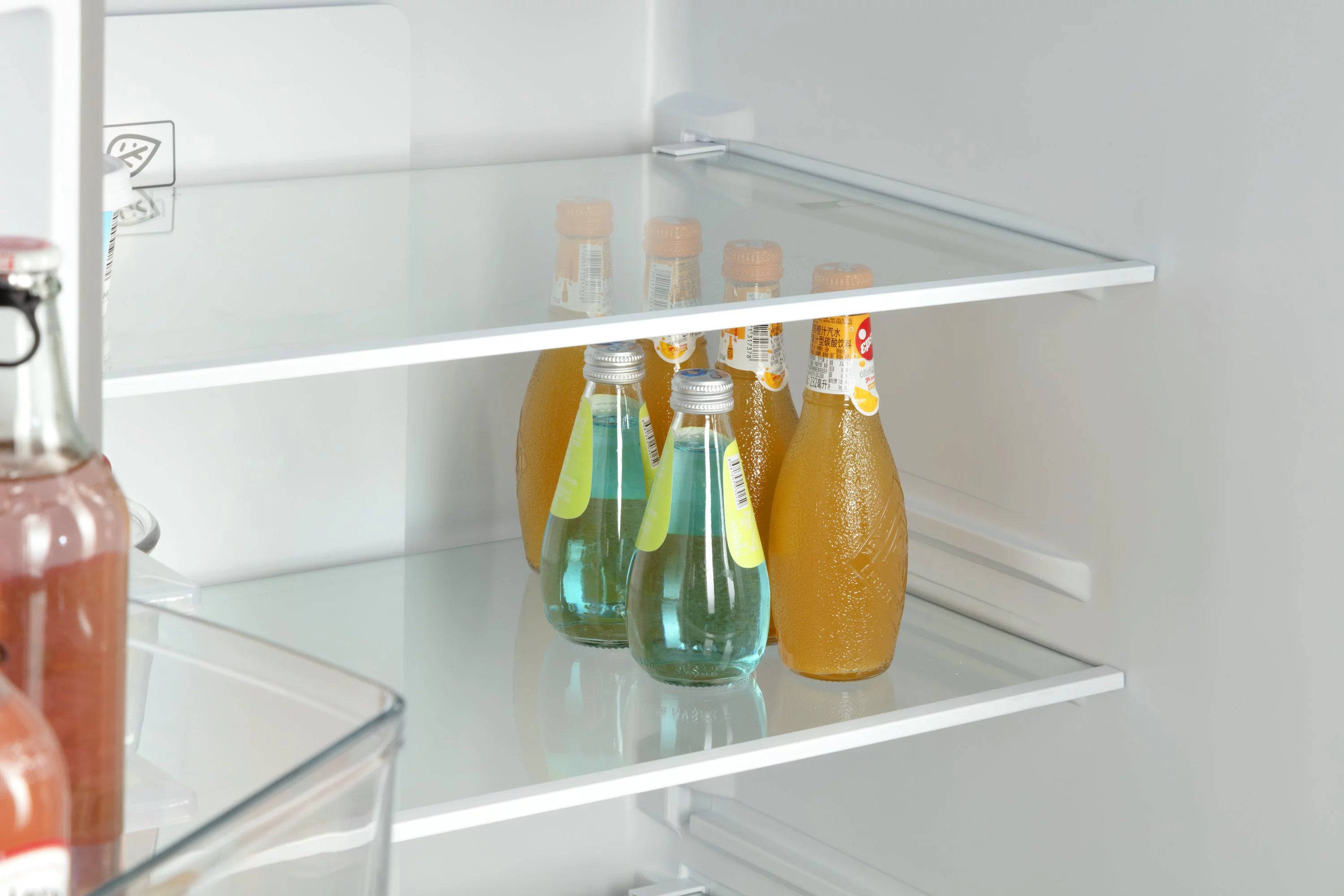 17.7 Cu. Ft. French Door Refrigerator, Platinum Silver Q7861