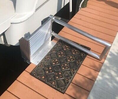 Silver Aluminum Folding Dock Step T802