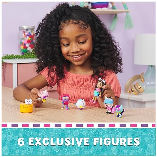 Travel Themed Figure Set with Gabby Doll, 5 Cat Toy Figures, Surprise Toys & Dollhouse Accessories F78401