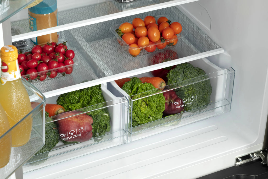17.7 Cu. Ft. French Door Refrigerator, Platinum Silver Q7861