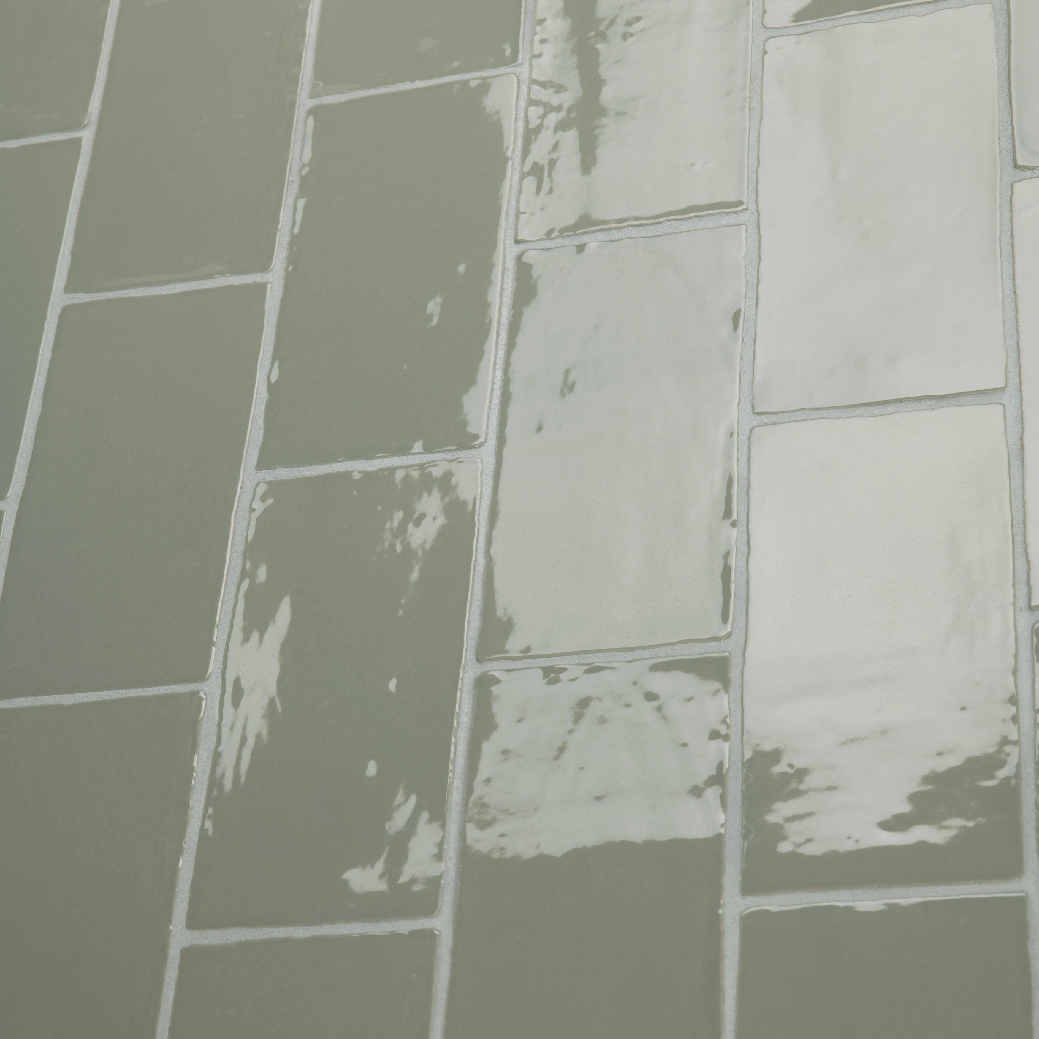Sage Ceramic Wall Subway Tile - Case 44 Tiles F243