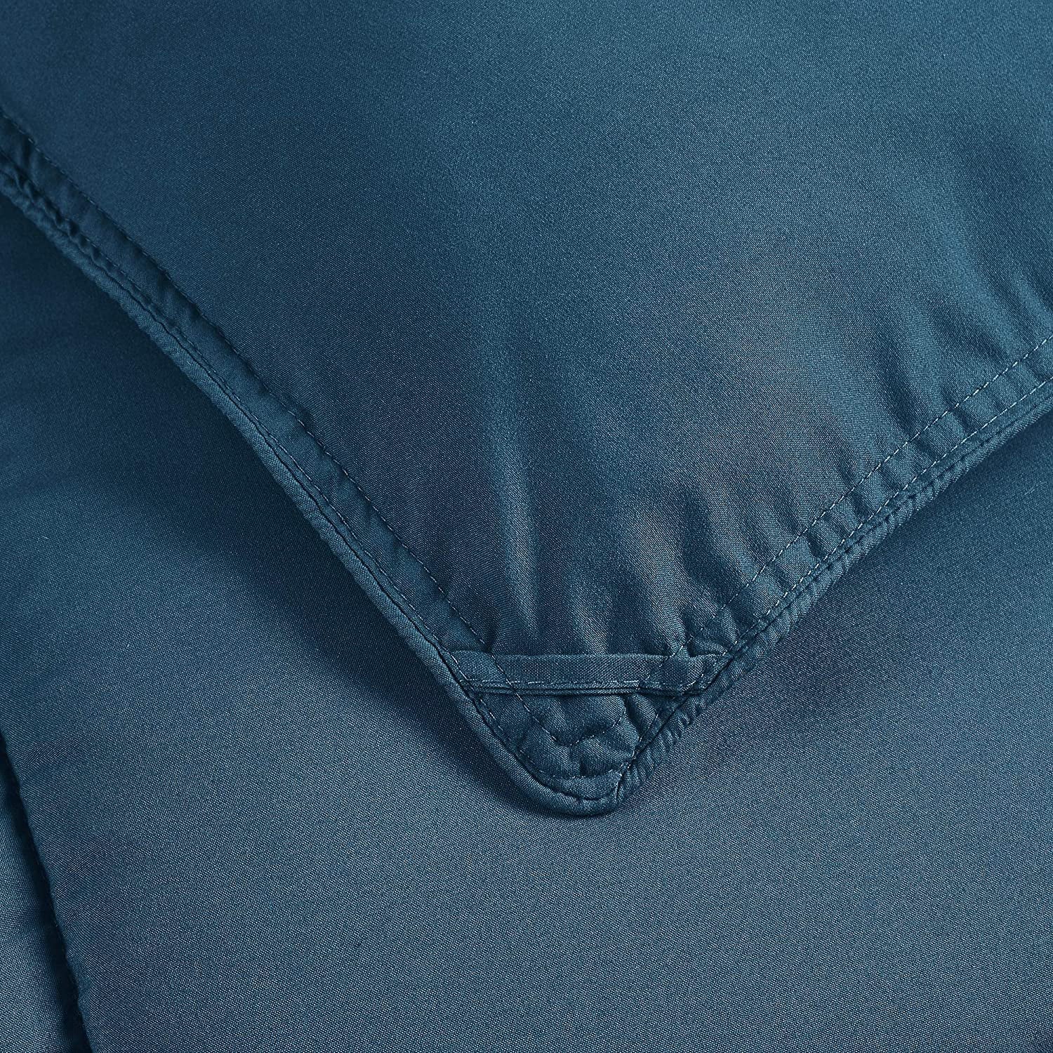 Teal Queen 3-Piece Lightweight Microfiber Comforter Set with Corner Tabs C24634