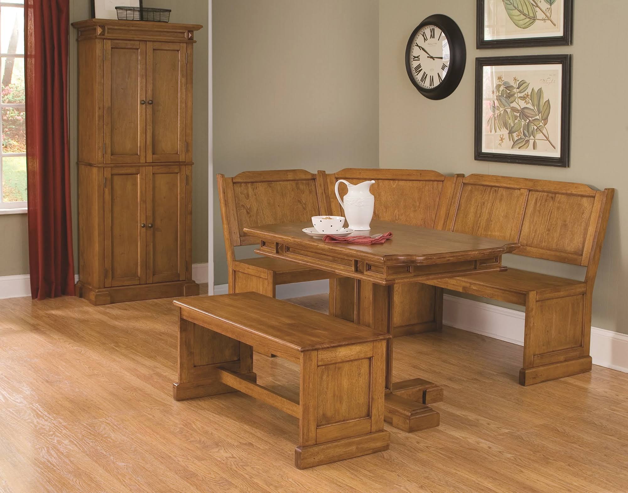 Distressed Oak Pantry E77358