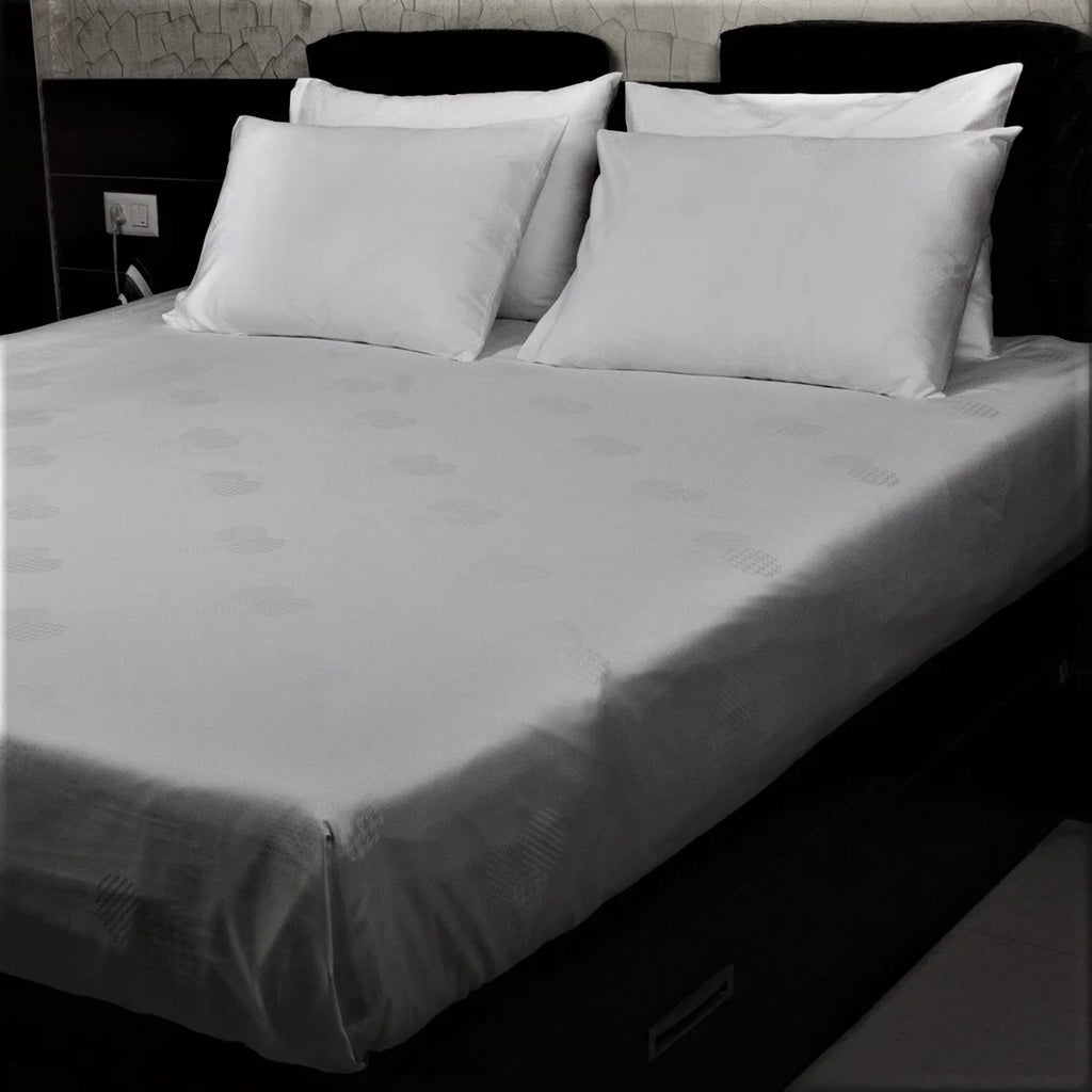 500 TC 100% Cotton Solid White Value Pack of 4 Pillow Cases V74172