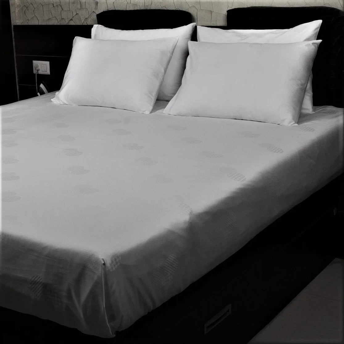 500 TC 100% Cotton Solid White Value Pack of 4 Pillow Cases V74172