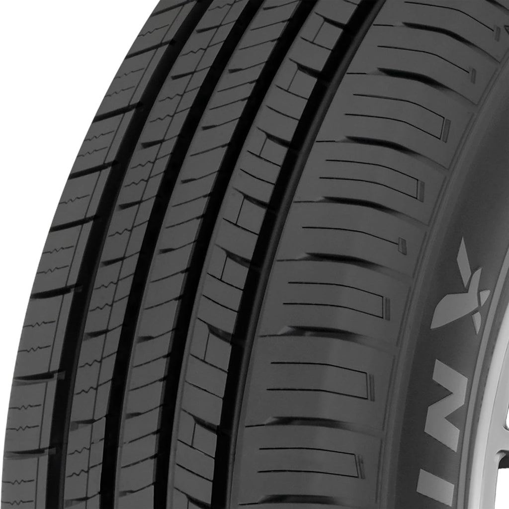 215/55R17 94V All Season Passenger Tire R686