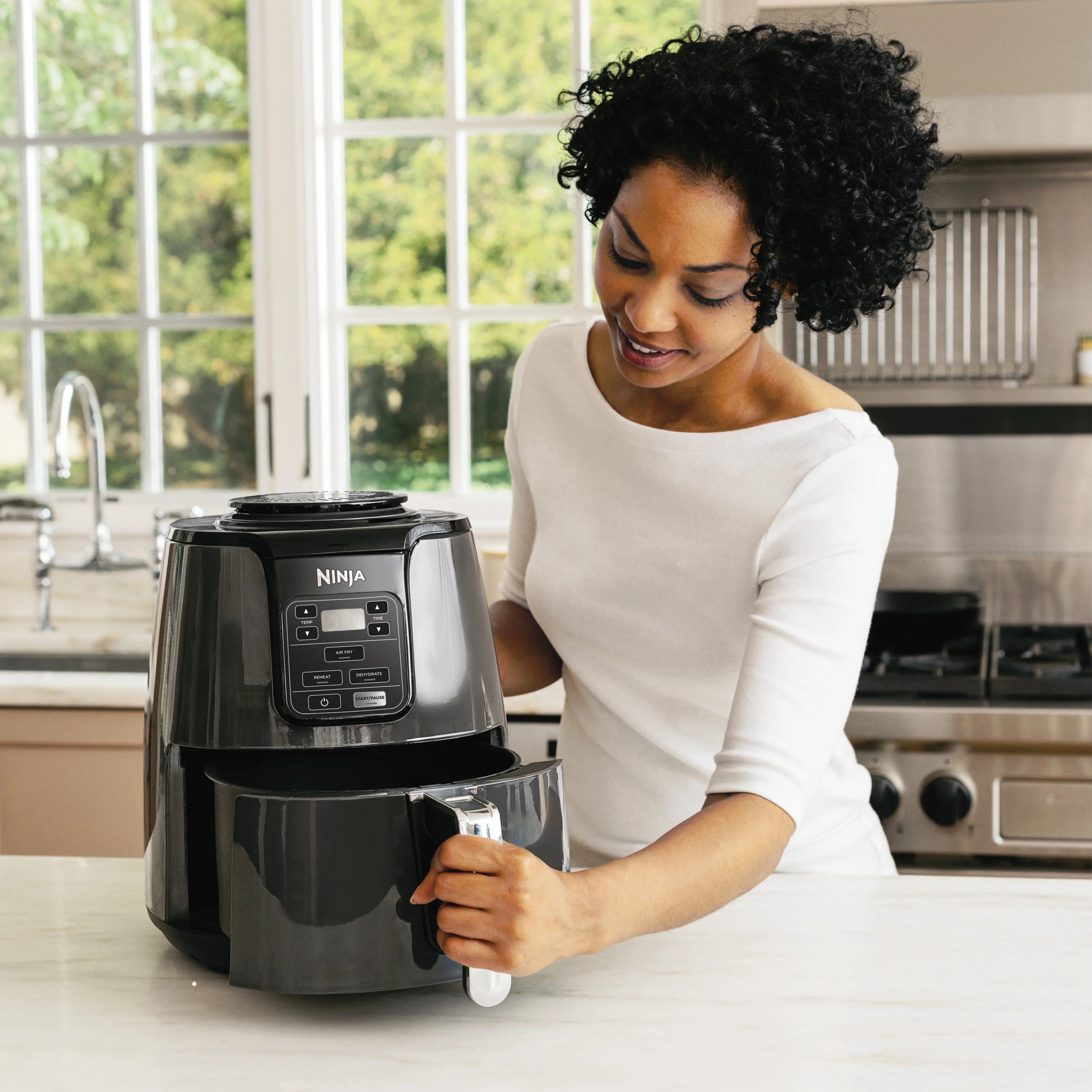 Black 4QT Air Fryer X856